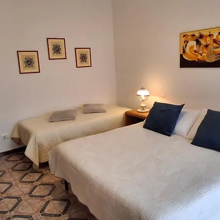 Gaudi *