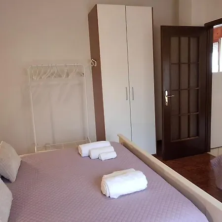Gaudi Apartment Cornegliano Laudense