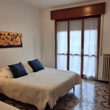 Gaudi Apartment Cornegliano Laudense